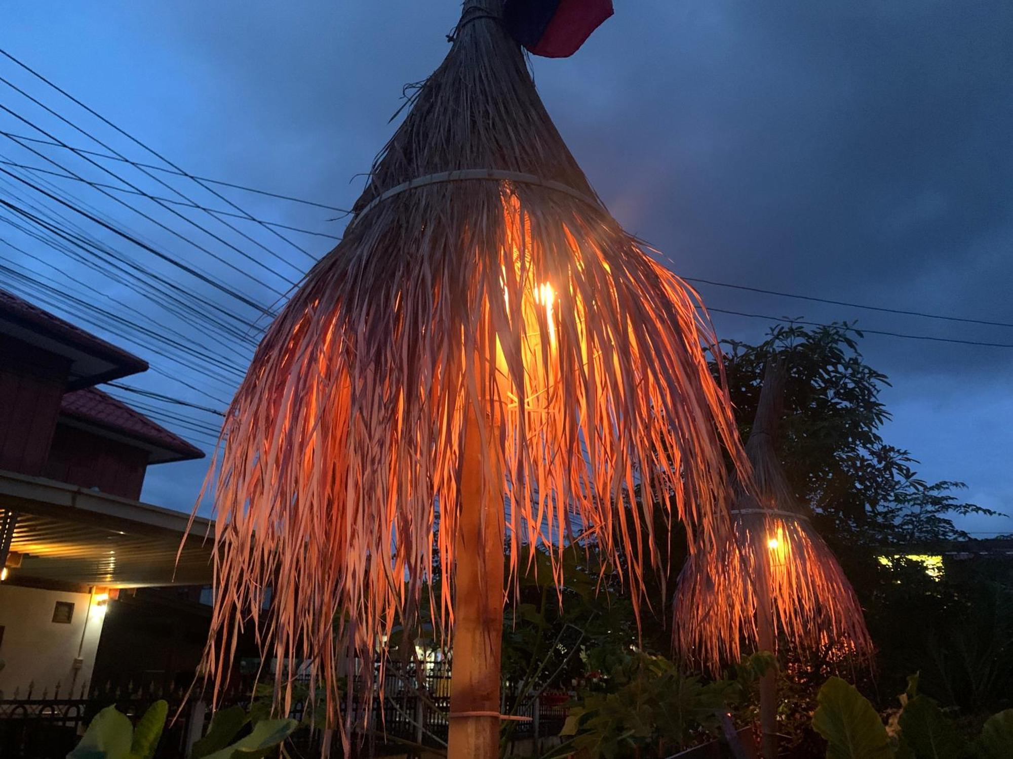 Heaven Guesthouse Pakse Bagian luar foto